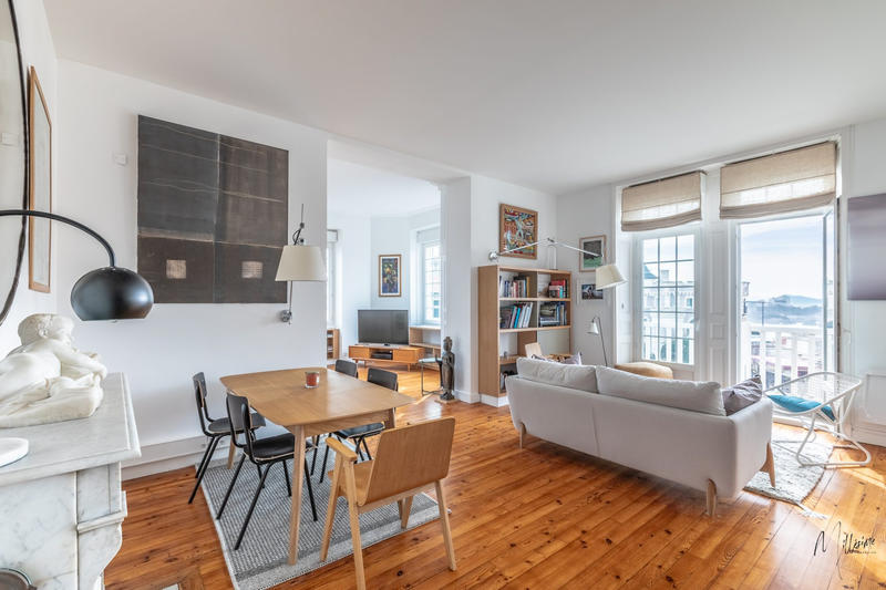 Appartement - 92 m² - 4 pièces