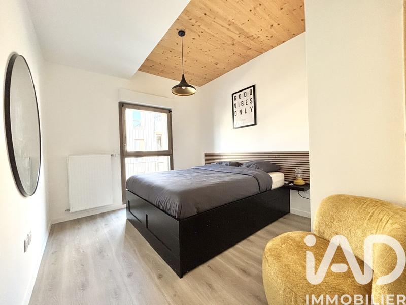 Loft - 93 m² - 5 pièces