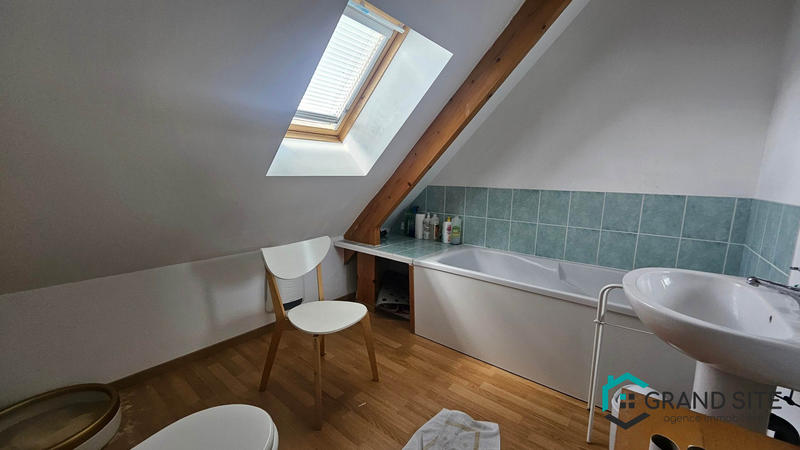 Maison - 158 m² - 9 pièces