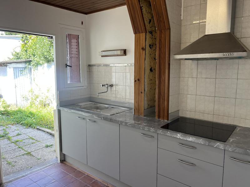 Maison - 200 m² - 8 pièces