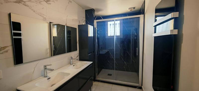 Appartement - 85 m² - 5 pièces