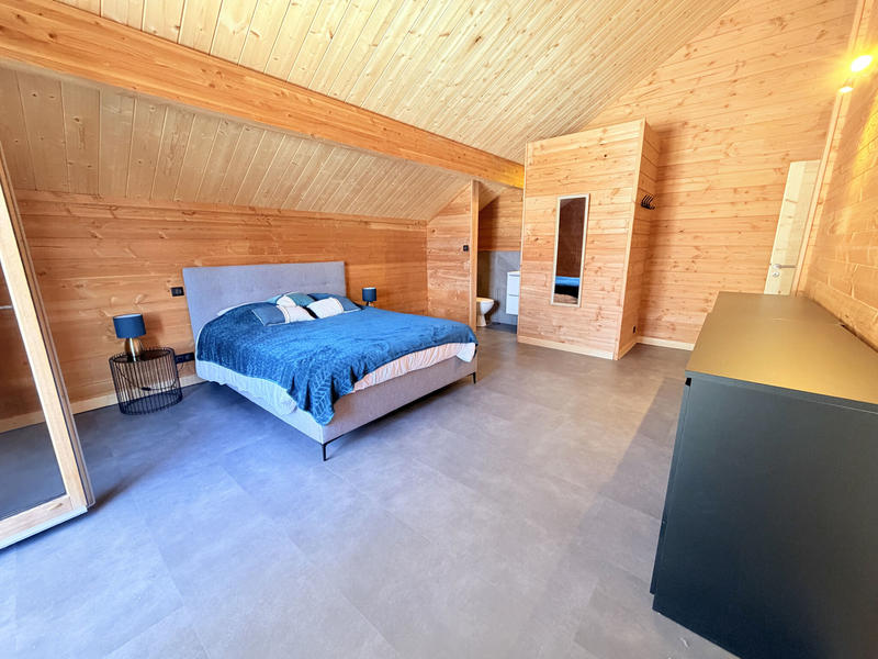 Châlet - 339 m² - 10 pièces