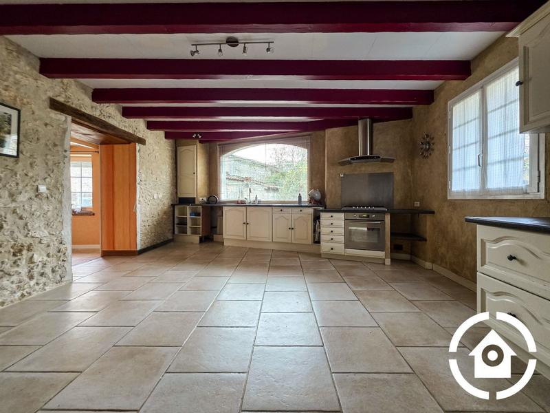 Maison - 155 m² - 6 pièces