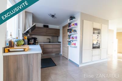 Maison - 108 m² - 4 pièces