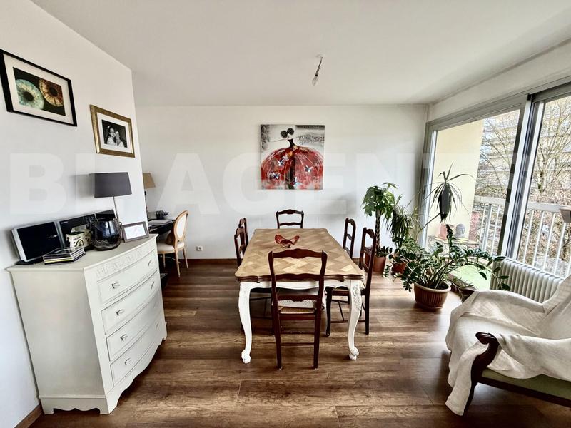 Appartement - 87 m² - 4 pièces