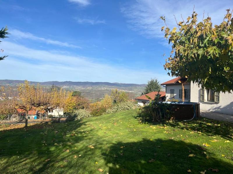 Maison - 152 m² - 5 pièces