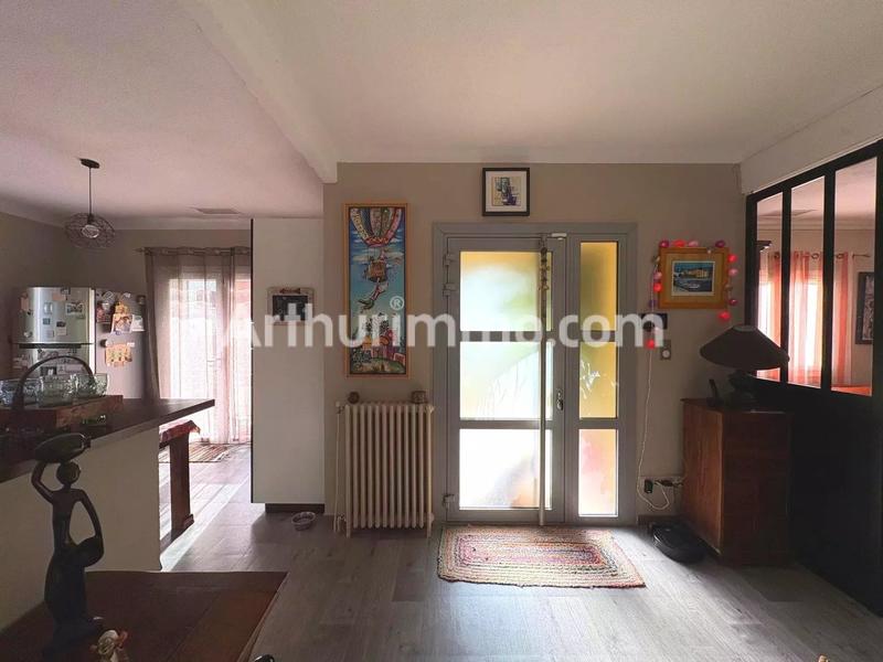 Maison - 210 m² - 8 pièces