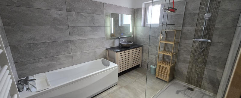 Loft - 153 m² - 5 pièces