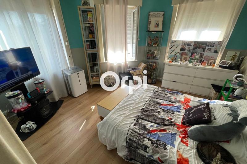 Immeuble - 240 m² - 5 pièces