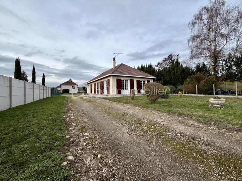 Maison - 97 m² - 4 pièces