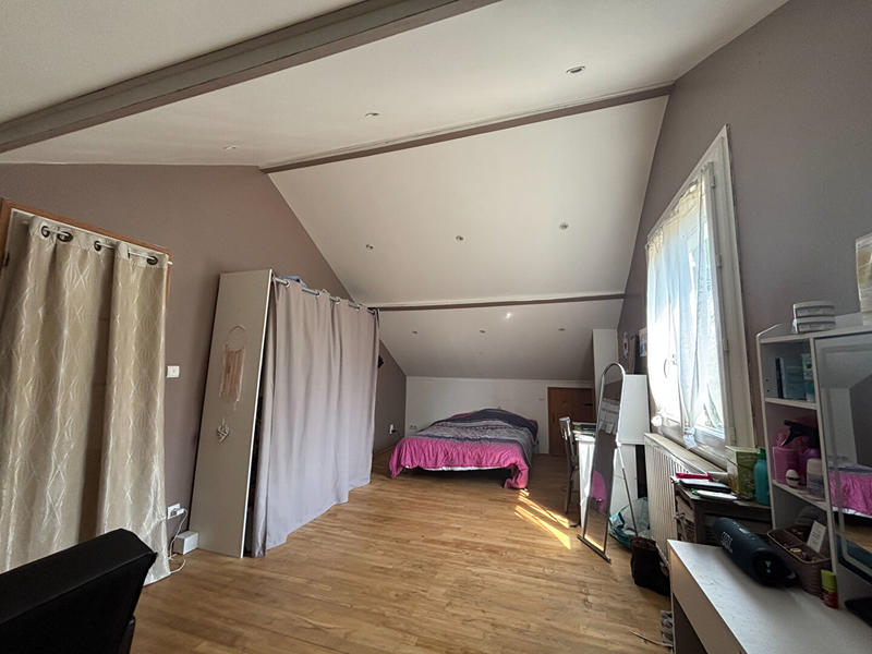 Maison - 180 m² - 7 pièces