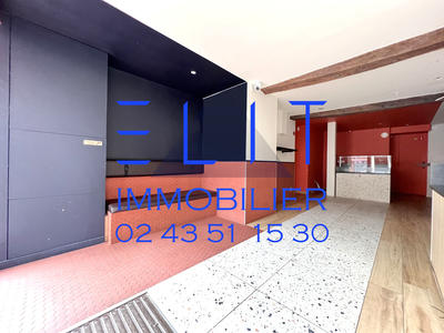 Local commercial - 61 m²