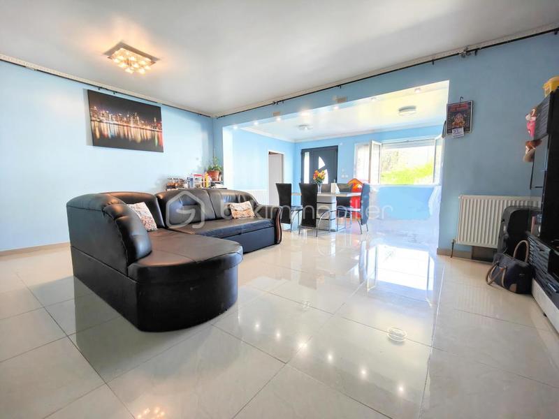 Maison - 105 m² - 5 pièces