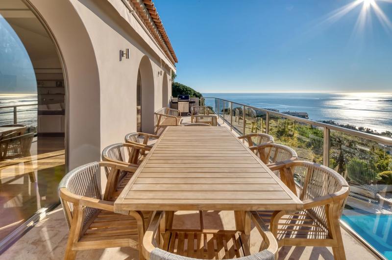 Villa - 320 m² - 6 pièces