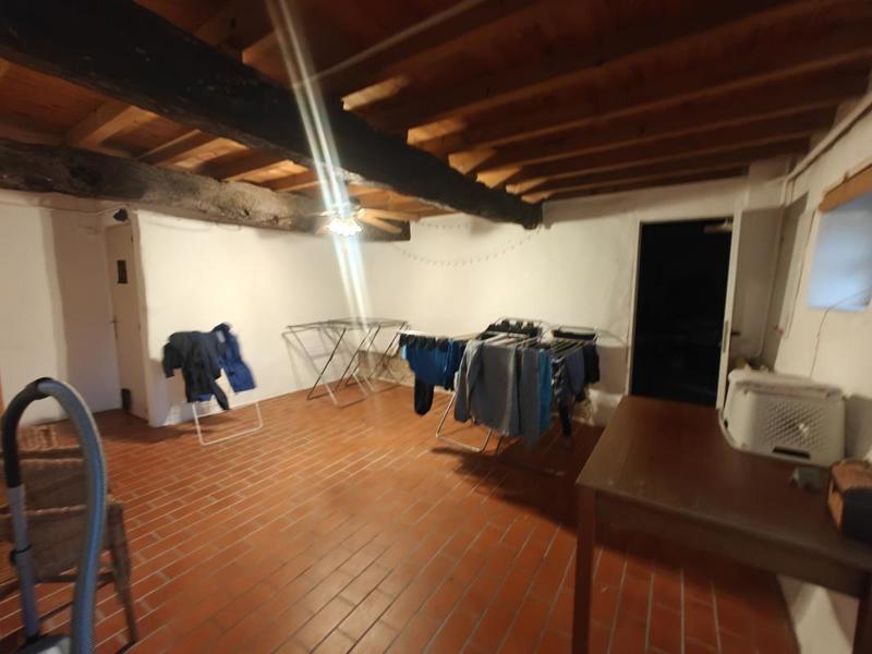 Propriété - 225 m² - 17 pièces