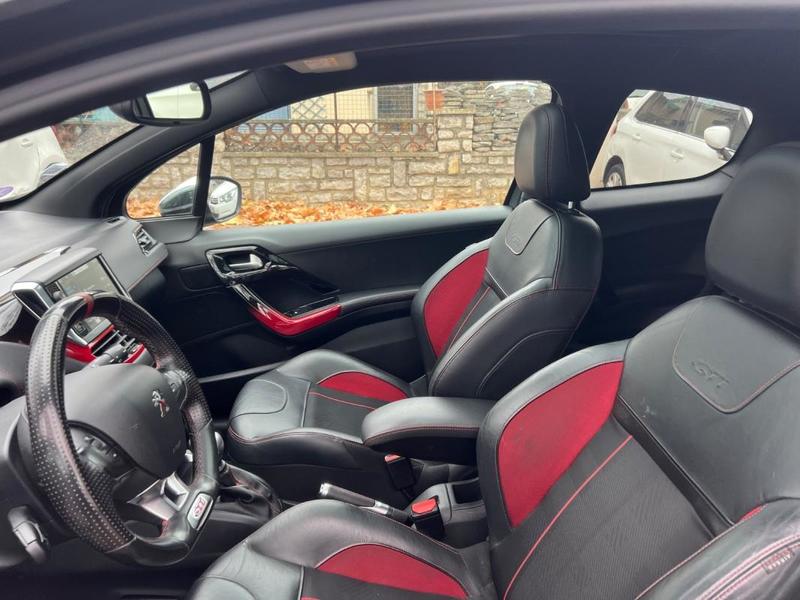 Peugeot 208 1.6 200ch Gti