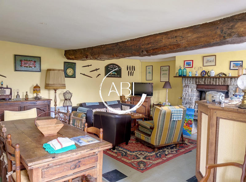 Maison ancienne - 94 m² - 4 pièces