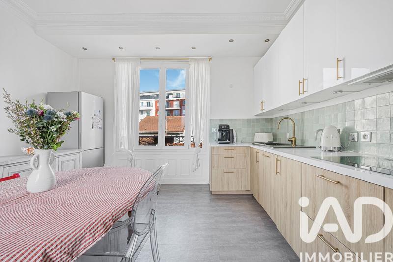 Appartement - 80 m² - 3 pièces