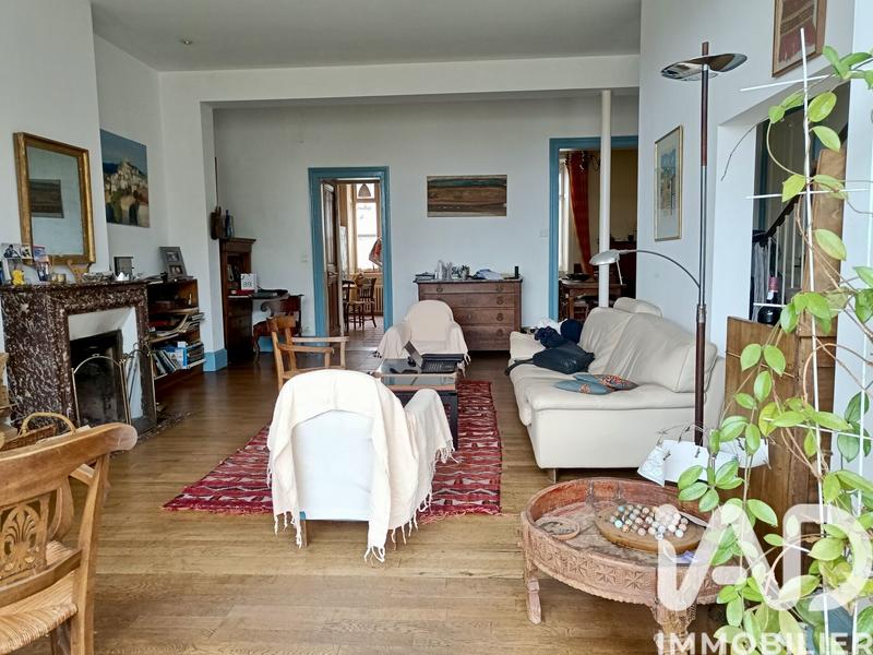 Maison de ville - 239 m² - 9 pièces