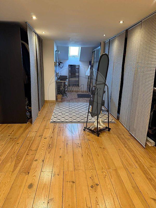 Maison - 191 m² - 6 pièces