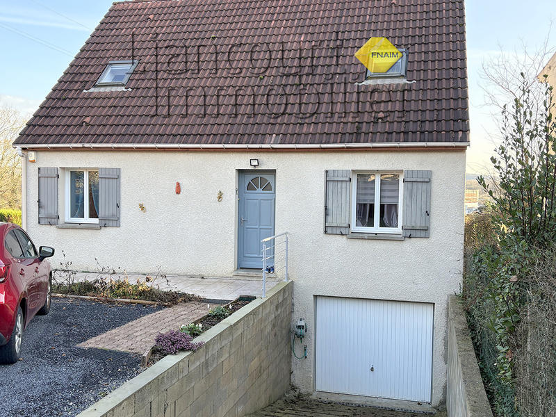 Maison - 98 m² - 6 pièces