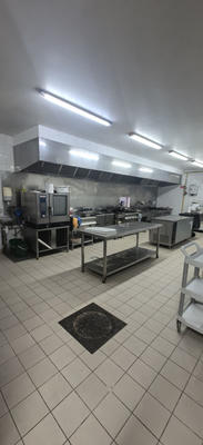 Fonds de commerce - Local commercial - 970 m²