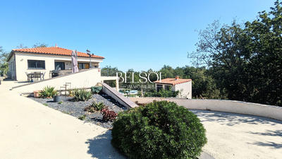 Maison - 263 m² - 6 pièces