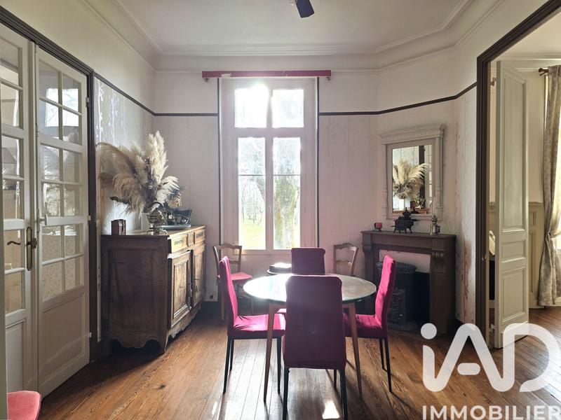 Maison - 291 m² - 12 pièces