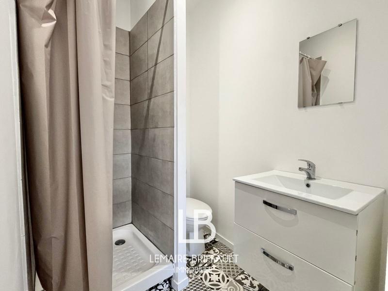 Appartement - 13 m² - 7 pièces