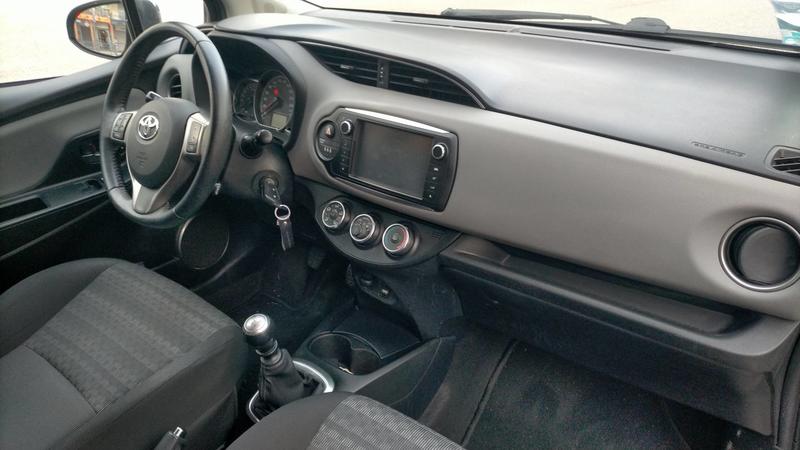 Toyota Yaris 1.3 Vvt-i 99 Dynamic