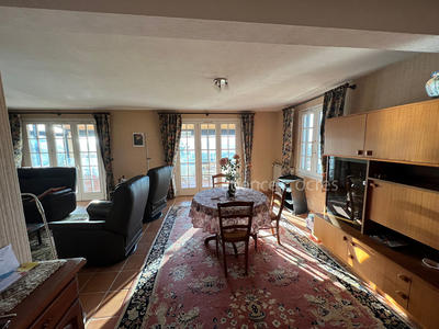 Maison - 195 m² - 7 pièces