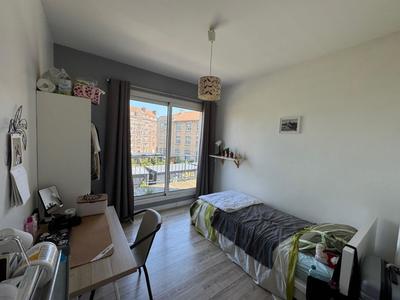 Appartement - 180 m² - 10 pièces