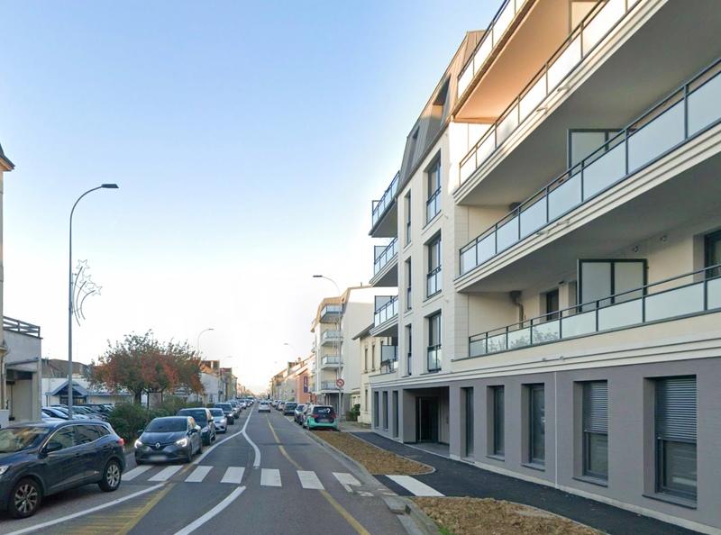 Local commercial - 101 m² - 1 pièce