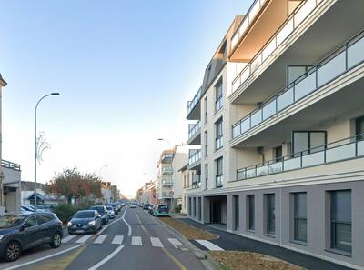 Local commercial - 101 m² - 1 pièce