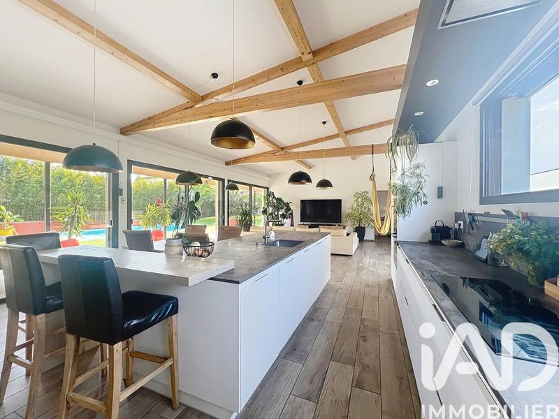 Maison - 191 m² - 5 pièces