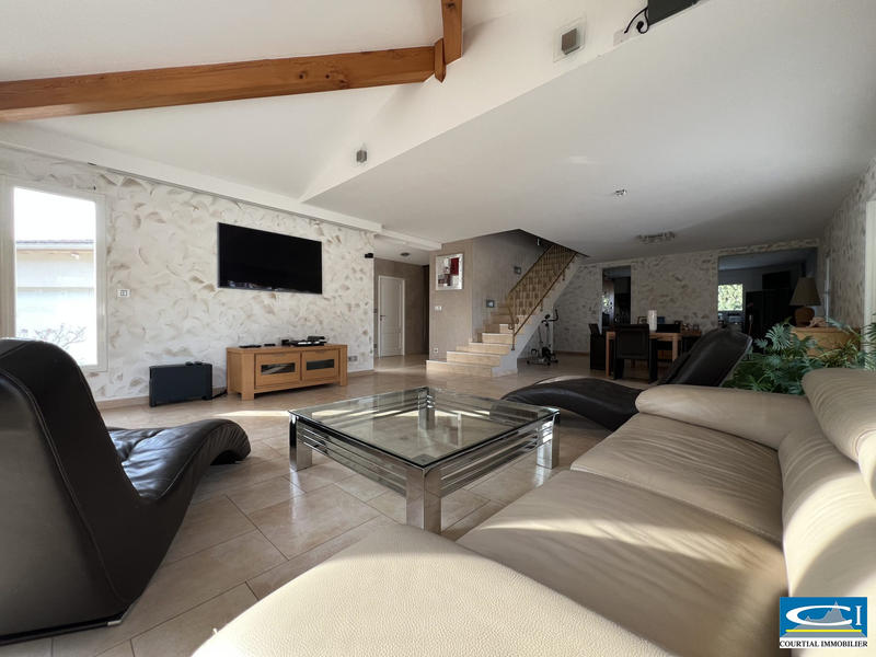 Villa - 189 m² - 7 pièces