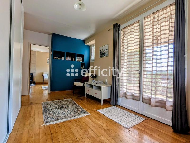 Maison - 150 m² - 8 pièces