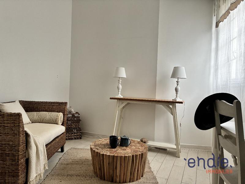 Maison - 230 m² - 8 pièces