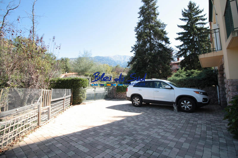 Villa - 275 m² - 7 pièces