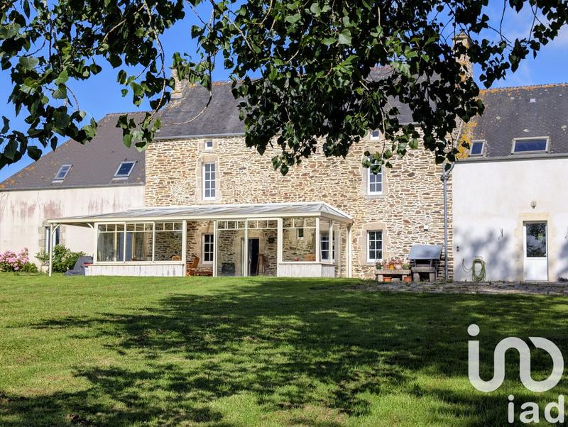 Maison - 369 m² - 9 pièces