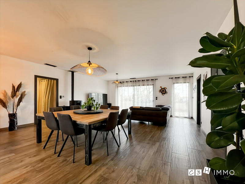 Maison contemporaine - 140 m² - 5 pièces