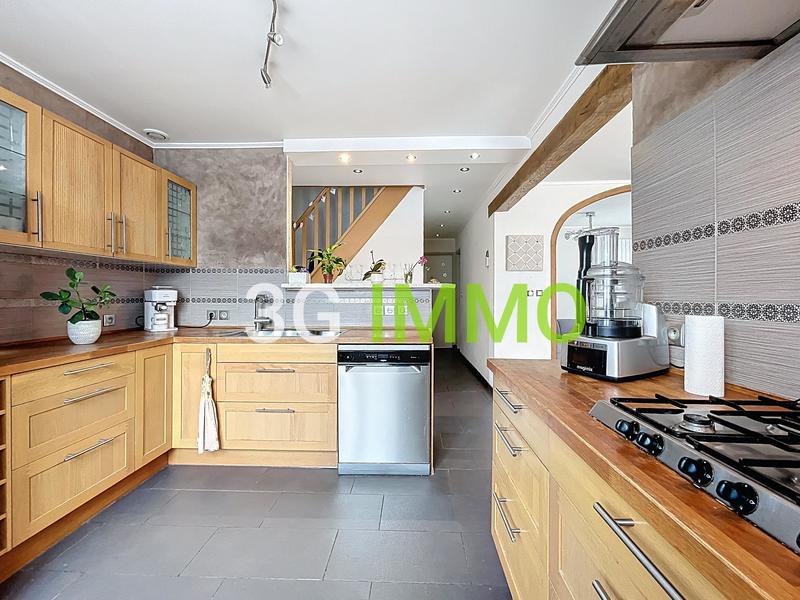 Maison - 115 m² - 6 pièces