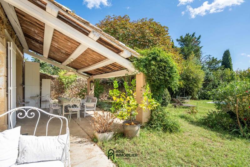 Mas - 228 m² - 8 pièces