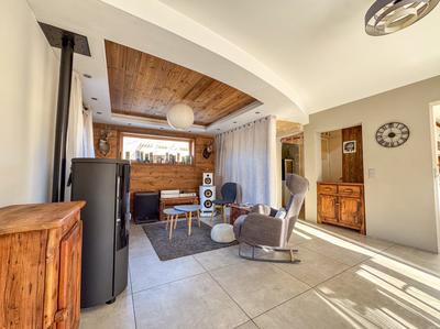 Maison traditionnelle - 180 m² - 5 pièces