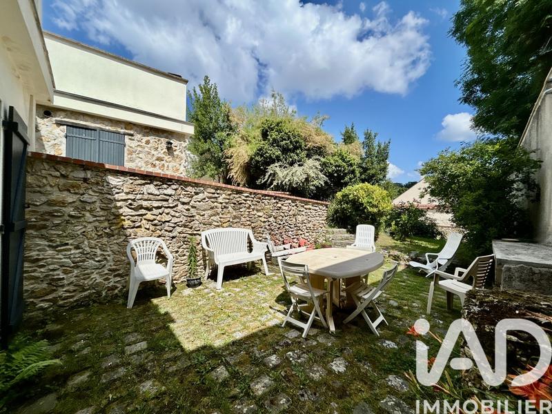 Maison - 229 m² - 8 pièces