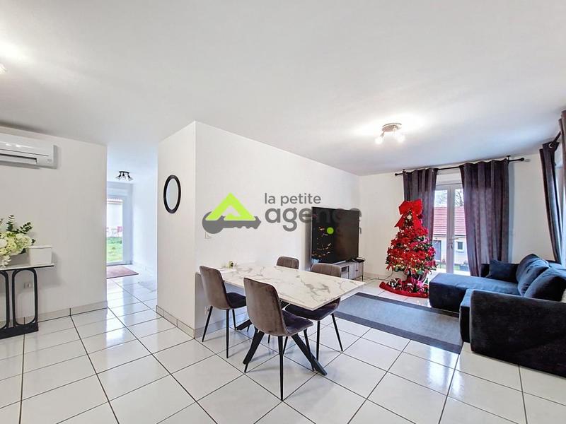 Pavillon - 90 m² - 4 pièces