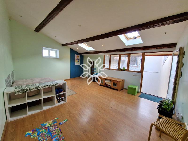 Maison - 172 m² - 6 pièces