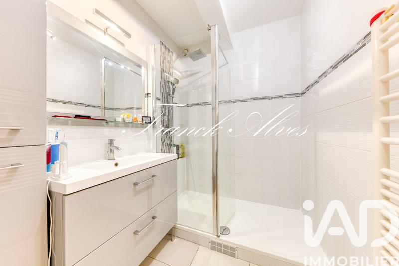 Maison - 121 m² - 5 pièces