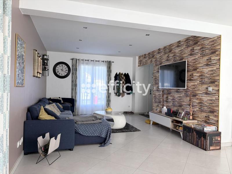 Maison - 168 m² - 7 pièces