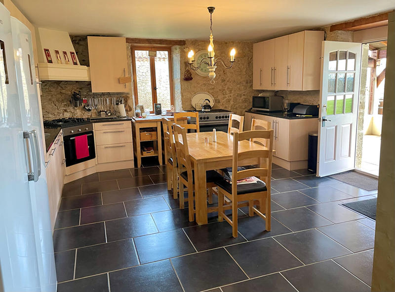 Maison - 130 m² - 4 pièces